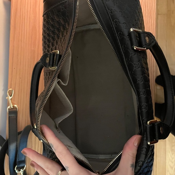 Black Top Handle Crossbody Carryon Bag - Picture 6 of 13